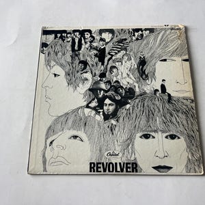 The Beatles Revolver Vinyl Record LP ST-2576 (Green Label) Capitol Records 1969 Record Sale (Read Description)