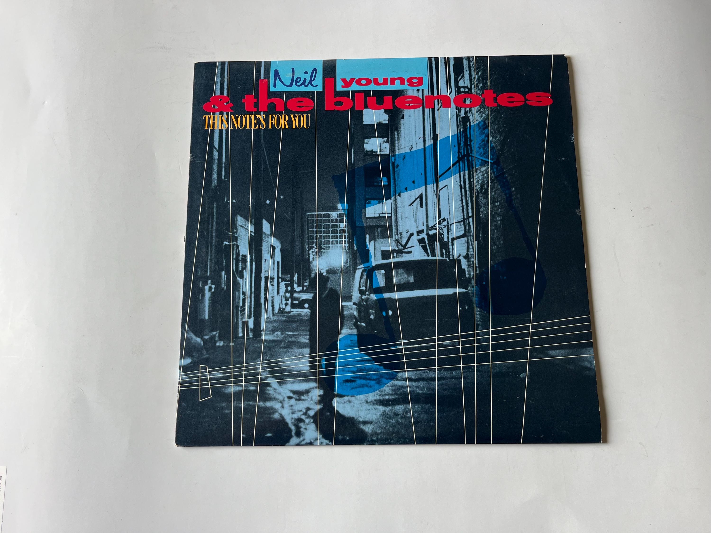 Neil Young & The Bluenotes 中古LPレコード ヴィンテージ ニール・ヤング＆ザ・ブルーノーツ ビニールレコード LP