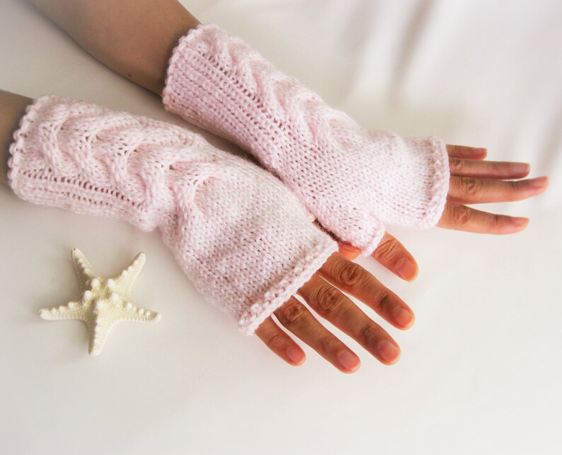 light pink fingerless gloves