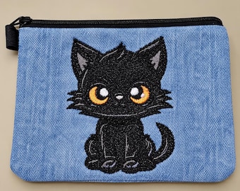 Bolso vaquero bordado con un lindo gato negro / Bolsita con cremallera de gatito espeluznante / Regalo para amantes de los gatos / Accesorio de Halloween