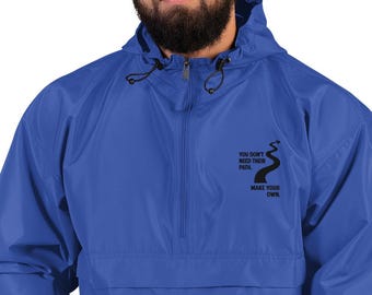 Broderad Champion Packable Jacket: Motiverande regnjacka
