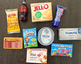 Zuru Mini Brands Foodie Home Lot - Choose Your Mini: Philadelphia, cream cheese, Jell-O, bow buns, teddy, grams, Coca-Cola, slushy, bacon