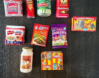 Zuru Mini Brands Foodie Home Lot - Choose Your Mini: Claussen pickles, Alfredo sauce, French onions, Pringles, taco seasoning