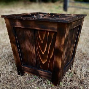 Lined Cedar Flowerpots (Several Finishes!)