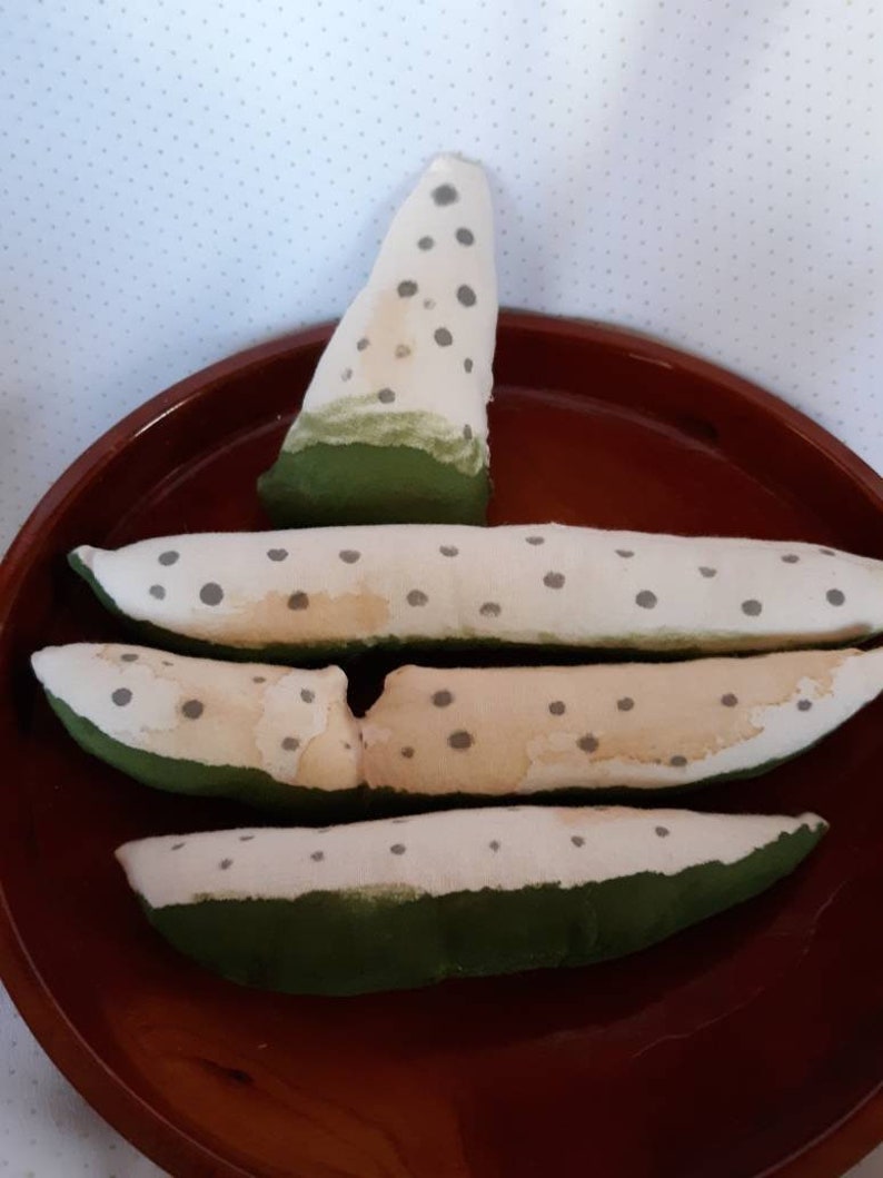 White Watermelons 4 Grungy Primitive Watermelons Country Handmade Cloth Watermelons 1 Chunk Tiered Tray Farmhouse 3 Slices