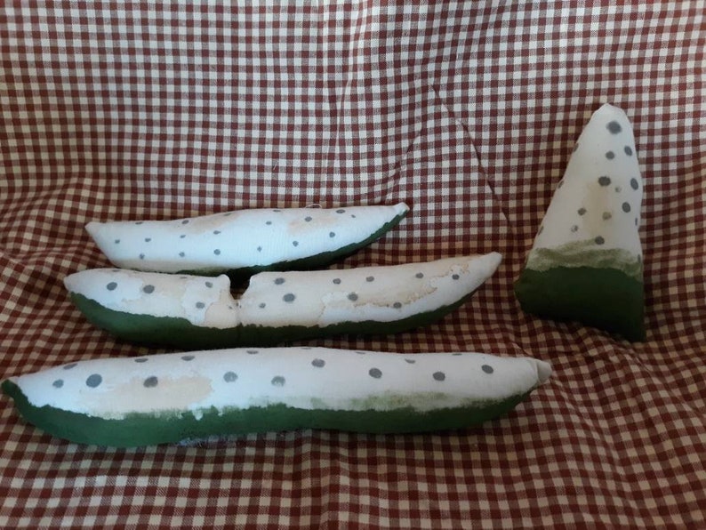 White Watermelons 4 Grungy Primitive Watermelons Country Handmade Cloth Watermelons 1 Chunk Tiered Tray Farmhouse 3 Slices