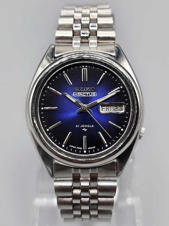 Vintage Seiko 5 Actus 7009 Automatic 21 Jewels Men's Watch Japan
