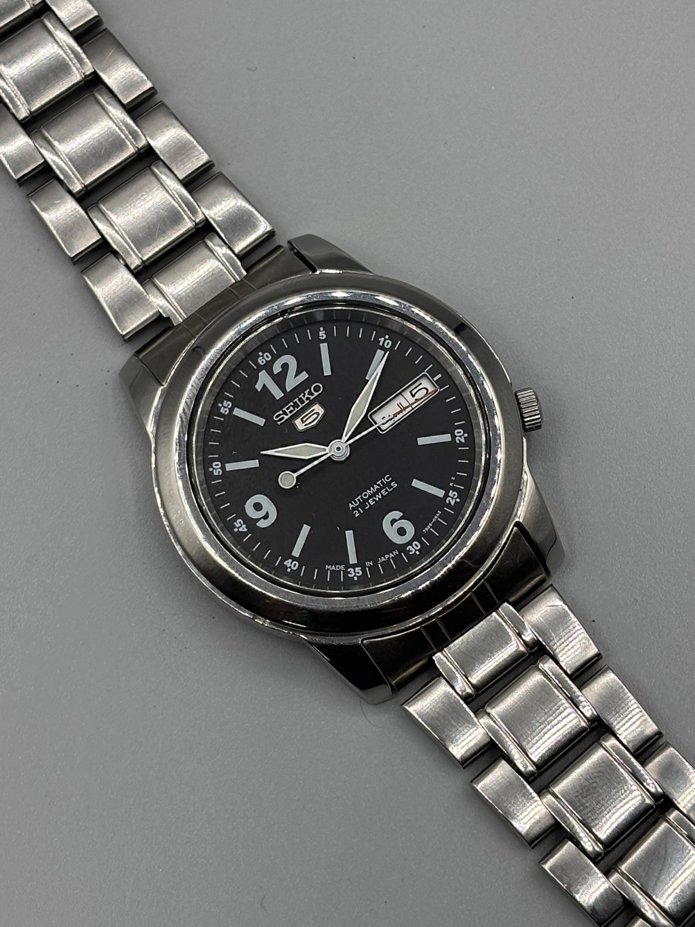 Vintage Seiko 5 7S26-02W0 Automatic 21 Jewels Black Men's Watch