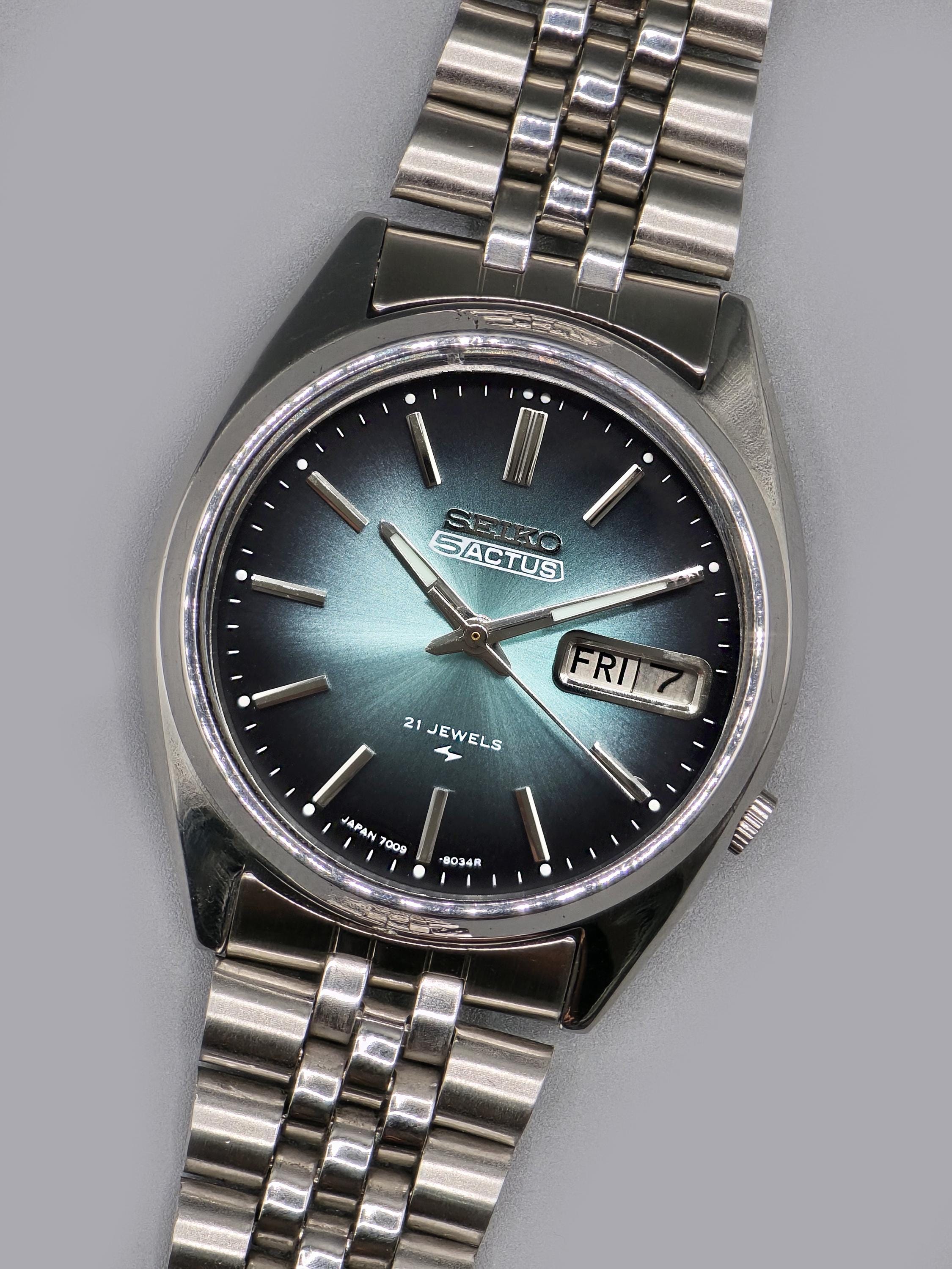 Seiko 5 Actus 7009 Automatic 21 Jewels Men's Watch Japan | Blue