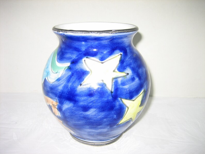 Handsome Floating Holiday Trumpet Playing Angel Vintage Italian LA MUSA Hand-Painted Folk Art Pottery Vase In Picasso Style Feat
