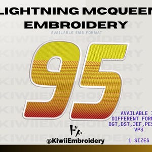 Puede incluir: Un diseño de bordado con el número 95 en amarillo, naranja y rojo, con un contorno blanco. El diseño está etiquetado como "LIGHTNING MCQUEEN BORDADO" e incluye texto que indica la disponibilidad en varios formatos y tamaños.