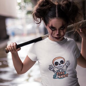 T-shirt skelet vredesteken, Halloween-shirt, spooky T-shirt, vintage gewassen shirt, uniseks Halloween-top