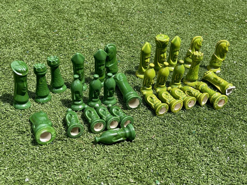 Vintage Mid-Century Green Ceramic Chess Set – 30 Pieces – Asian Motif Glazed Pottery