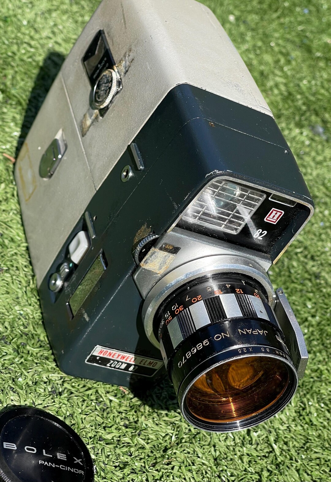 Honeywell Elmo Zoom 8 Movie Camera W/ Bolex Pan-cinor 8-40 Mm F