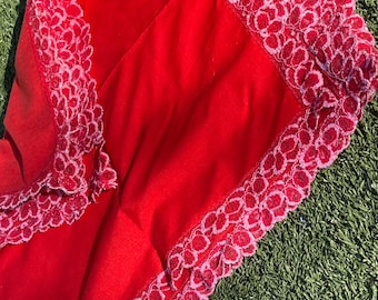 Set of 8 Vintage Red Linen Napkins with Lace Trim – 14 Inch Square