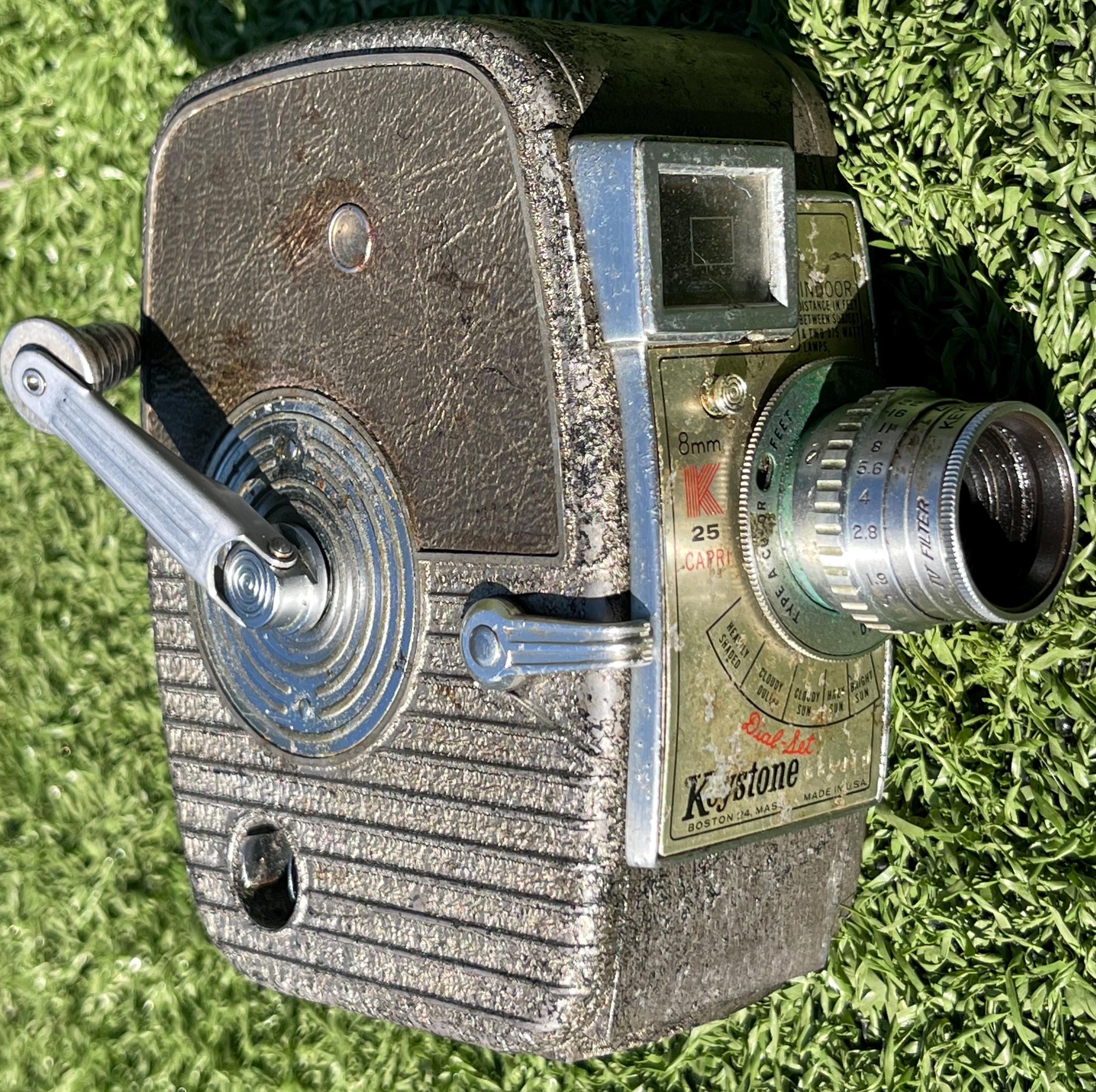 Vintage Keystone K-25 Capri 8mm Movie Camera • Mid-century Wind-up