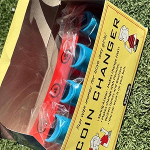 Sealed Schylling Coin Changer Toy in Box – Vintage Style Change Maker – Spring Action Belt Clip – 6” Long