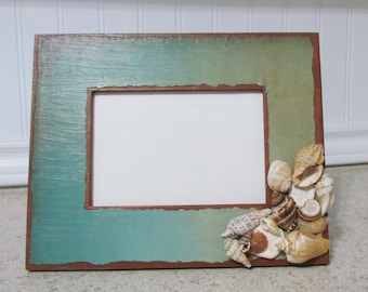 Decoupage Coastal Beach Picture Frame with Seashells