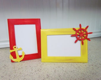 Set Nautical Style Picture Frame with Ship's Wheel and Anchor