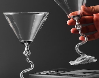 Copa de Martini con Calavera Vintage: Copas de cóctel hechas a mano con soporte de metal para amantes de las bebidas, regalo de Martini único para él, decoración gótica para el hogar.