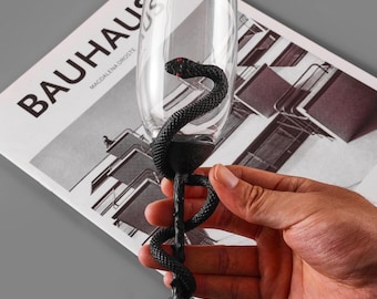 Handcrafted Snake Champagne Glasses – Metal-Inspired Wedding Toasting Glasses, Unique Party & Groomsmen Gifts