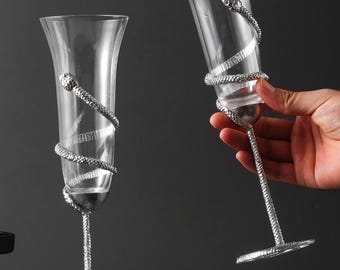 Vintage Snake Champagne Flutes: Unique Metal Toasting Glasses with Snake Stand, Wine Glass Gift for Snake Lovers, Gothic Home Bar Decor