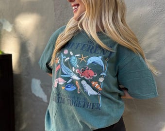 Camiseta gráfica "Todos somos diferentes" - Camiseta gráfica inclusiva playera - Camiseta de salud mental