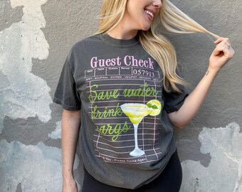 Camiseta con colores cómodos para ahorrar agua y beber Margs - Camiseta gráfica divertida - Camiseta de vacaciones de despedida de soltera