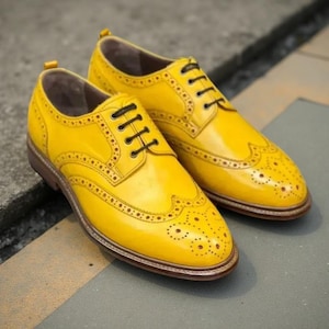 Men&#39;s Shoes Handmade Leather Yellow Formal Casual Wingtip Brogue Lace up Shoe