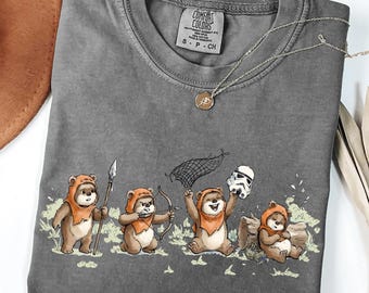 Camiseta Star Wars Ewok Emotions, Camiseta con estampado de Ewok adorable, Perfecta para viajes a Galaxy's Edge, Regalo para fans de Star Wars, Star Wars, Comfort Color®