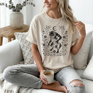 Werewolf Shirt, Floral Gothic Wolf Tee, Vintage Horror Halloween Shirt, Dark Cottagecore Full Moon Graphic Tee, Comfort Colors Gift for Her image 5