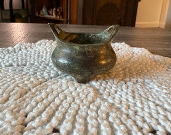 Antique Solid Bronze Chinese Tripod Incense Pot / Vessel!