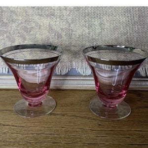 Pair of Vintage Tiffin Franciscan Oyster Glasses In Wisteria Pink Platinum Rim!