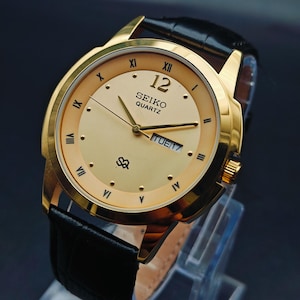 Vintage Seiko Quartz Men&#39;s Day Date Wrist Watch, Round Watch-Gold Plated Watch.