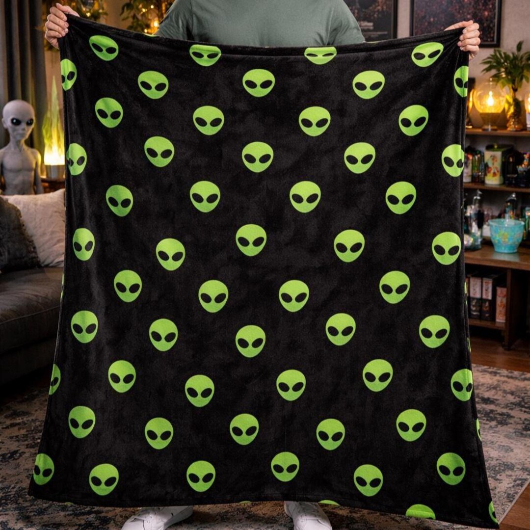 Neon Green Alien Velveteen Blanket Cute UFO Plush Throw Sci-fi ...