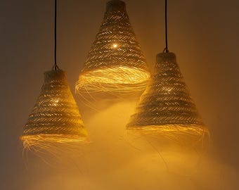 Lámpara colgante bohemia con pantalla de paja tejida a mano