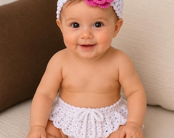 Gehaakte babybloeiers met rokbloem