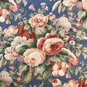 Paint Upholstery with Jacquard Fabric Paint - Peony Lane Designs