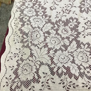 LONG LACE Tablecloth BANQUET size Ivory lace Vintage with lovely Floral and scroll design Romantic Wedding Shabby Chic decor 66x104  Lot 11
