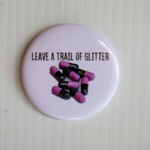 Leave A Trail Of Glitter Mirror Compact