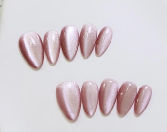 Light Pink Cat Eye Press On Nails | Shiny Magnetic False Nails | Handmade Reusable Stick On Nails | Elegant Salon Manicure Gift