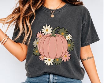 Pink Pumpkin Shirt, Floral Pumpkin Sweatshirt,Cute Coquette Fall Tee,Boho Autumn Pumpkin Shirt,Daisy Pumpkin Graphic,Cottagecore Halloween