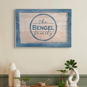 Personalisiertes Familienschild - Rustikale Holztafel, handgefertigtes individuelles Wohndekor, Geschenk im Landhausstil