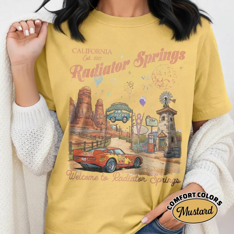 Camiseta vintage de Radiator Springs Comfort Colors, camiseta de Rayo McQueen de Disney, camisetas familiares de Pixar Cars, camiseta de vacaciones de Disney, camiseta de Disneyland imagen 2