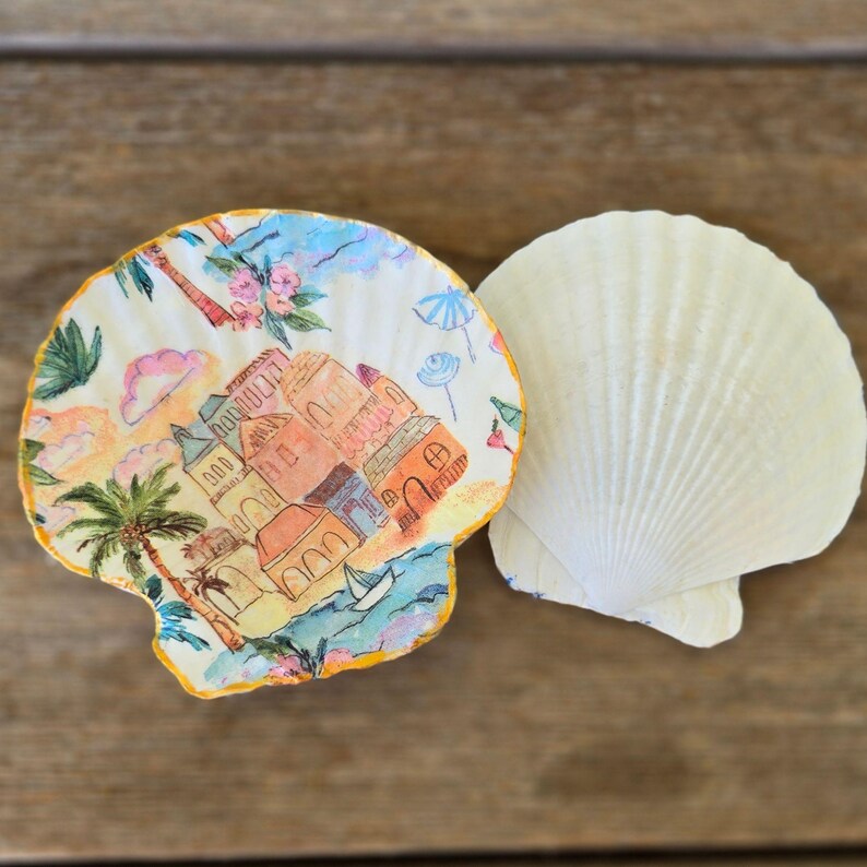 Chinoiserie Shell Ring Dish, Cute Coastal Blue Toile Summer Seashell ...