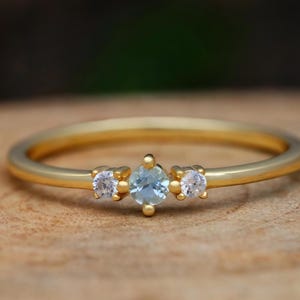 Aquamarin Verlobungsring: 14k Gelbgold Moissanit Ehering