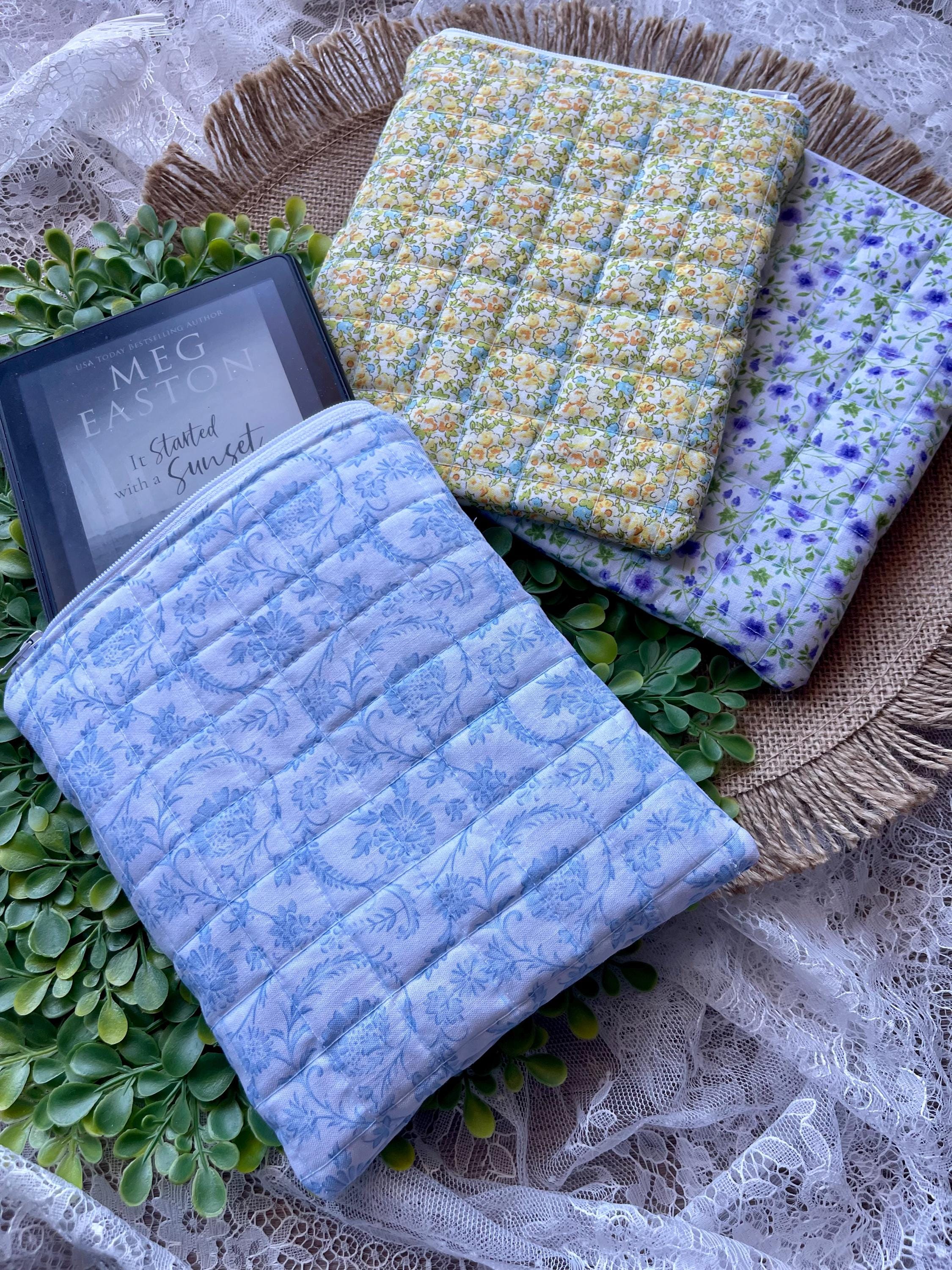 Quilted EReader Sleeve, Zipper Pouch, Book Lover Gift, KINDLE BASIC E-reader sleeve, Hand quilted, Yellow, Blue, Purple, Green, Flower