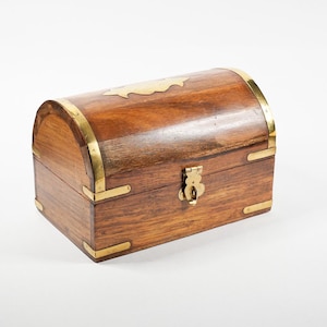 6&quot; Treasure Chest style Jewelry,  Keepsake & Trinket Box