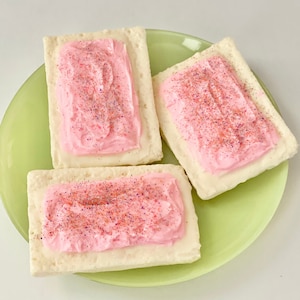 Toaster pastry Soap for her, Cute pink gift for women, Pop tart, Classic 80's,  Gen X gift ideas