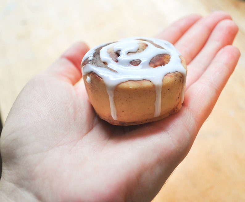 Cinnamon Bun Soap set, Cute Mother's day gift, creative kitchen sink soap, Silly Prank handmade present for her, fake food soap image 7